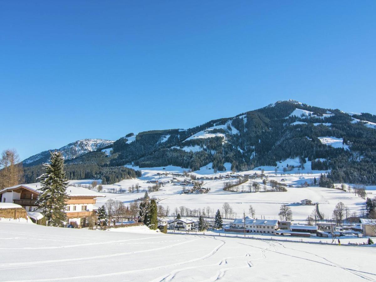 Luxurious Holiday Home With Terrace In Tyrol Brixen im Thale Εξωτερικό φωτογραφία